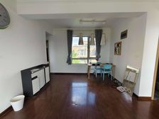 急,新上好房,馨苑二期顶楼带露台,带车位,近明珠,近新天地!