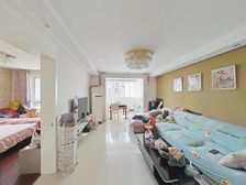 ((飞机户型大三房))业主诚心出售,精装拎包入住 诚心出售!