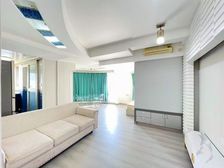 下楼地铁站双轻轨 解放碑电梯1房可改2房 48万