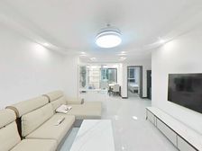 大两居 双卫 精装可拎包入住 带电梯 产权清晰 中间楼层