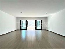 新上豪装复式 业主新装 附赠双车位 适合三代同堂 采光很赞