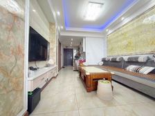 大渡口步行街旁边 新小区 精装三房 43.8万