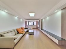 精装修带大露台 可直接入住 格局设计好 停车方便