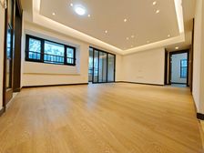 带花园 精装洋楼 新装横厅 出门商圈 双地铁 近公园