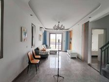 16号线旁,万科小区,上叠122.43平,送大阁楼,满五税低