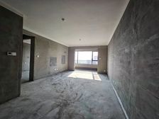 抢!!单价4100/平好楼层, 带装修,赠车位,四室,仅售7