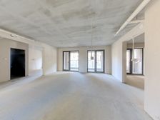 滨湖万丽 139.6平3居 南北向毛坯 安静不临街