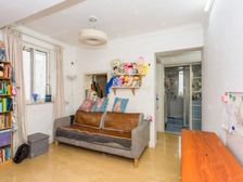 漕河泾地铁口,边套全明户型,满五 ei, 楼层