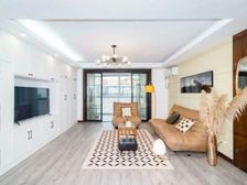 虹梅路顶端小区,电梯高层豪装带车位,看房方便,诚意出售,各付