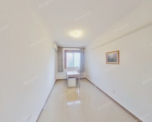 魏公村南区 70.5平3居 南北向简装修 自住保养好