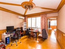 1梯2户,客厅落地大窗可扩增3平方,有阁楼