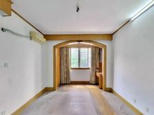 03年品质小区 南北通透 电梯中区 带固定车位 房东已买急售