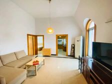 告别交通焦虑,实用两房,够住够舒适,阳光全天有,楼下即有车位