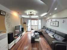 实地VR拍摄,中间楼层,一梯一户,出门地铁站,看房随时,诚售