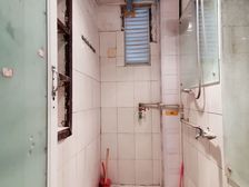 双钢路小区南北通透一居室 中层简装仅92万