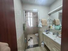 精装修 高楼层视野好 双卫 次新房 南北通透 正规商品房