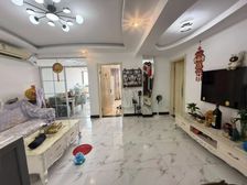 江桥万达广场旁,双阳台全明大一室,视野辽阔,轻松改两居,满五