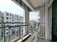 新上房源 199万 房东委托 急售 看房有钥匙 楼层好,,