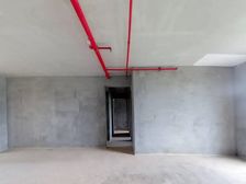 一线湖景 方直东岸平层 带2个车位 五房双套间 中间层