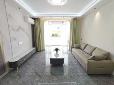 精装修可以拎包入住,中间楼层,诚意出售,看房方便,满五