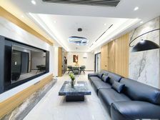 带300平花园 全新精装修 随时看房 价格可谈