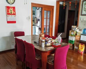 方南家园精装三居 南西朝向满五住宅 140平352万