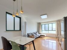 老静安 地铁口 全南两房两卫 客厅还有边窗