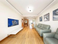 出门地中海商圈 周边配套成熟 有固定车位 随时看房