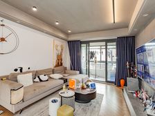 1梯2户+南北通透+飞机户型+7号线地+铁口+购物方便