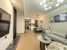 房东急售 精装三房家电齐全满五免税费 送车位书包可用