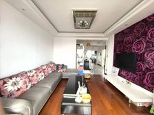 13楼景观楼层大两房 一眼可看到半个松江 近地铁周边配套成熟