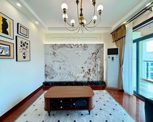 融汇温泉城童话里D区 3室2厅 东南