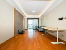 地铁500 ,临河景观楼层,南北通透,带产权车位