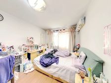 海建里南区 中心西园 5楼不到顶 全阳户型 满五年 看房方便