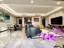 江北嘴精装横厅四居 有车位 拎包入住 出行便利 环境好