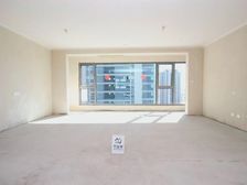 万大片 急售 三室 次新小区 南北通透 无遮挡 有电梯 双卫