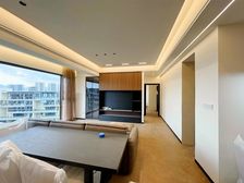 6号线轻轨门口!落地窗 横厅三房 精装修 急出售!