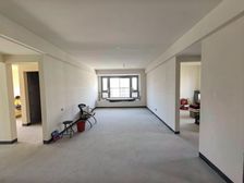 次新房 清水毛坯 边套带车位 地暖管道已铺好 诚心价格好谈