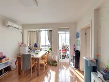 北外滩!采光视野棒 有大露台。得房率高 户型格局好 带车位