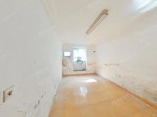 控江四村,总高4楼的1楼,看房有钥匙,