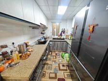 大别墅 送阁楼露台 新城别墅4房2卫 上下3层 拎包住