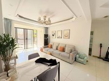 新城花屿湾 热门带院子三房 精装拎包入住房