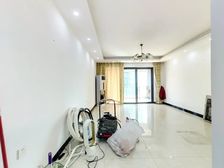 福田天御香山花园(业主移民诚心出售)位置安静适合住家