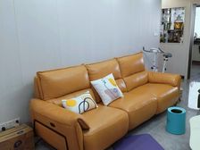 商品房,精装修,房东保养非常好南北通透近地铁口,随时随地看房