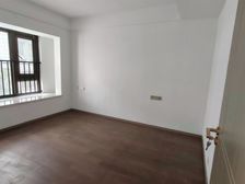 大家美颂 居住密度低 精装修 南北通透 车位充足 商品房