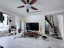 位置,带阁楼,双卫 产权清晰 ,低密宜居 南北通透 。