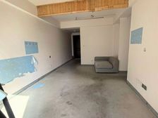 130 你要的好楼层 毛坯按自己喜欢装修 带车位随时看房