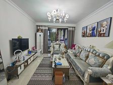 自住装修几十万 好楼层 采光好 两房朝南 价格