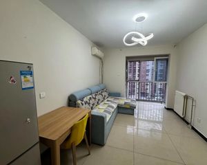 顺义龙泉苑南北通透两居 满五中层简装房