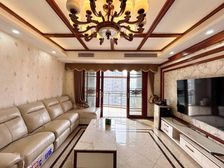 两梯两户的 南北通透 保持很好 视野开阔 性价比高